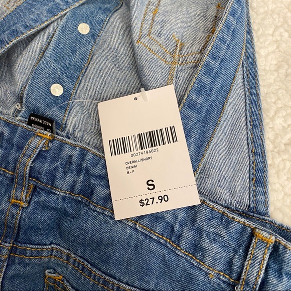 COPY - Daisy Duke Denim Overalls - Picture 4 of 4